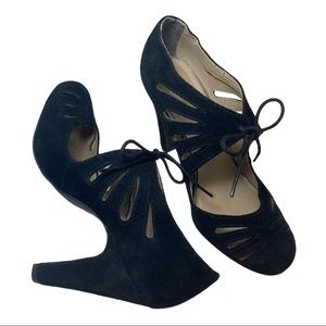 Seychelles black suede leather tie cutout heels 9